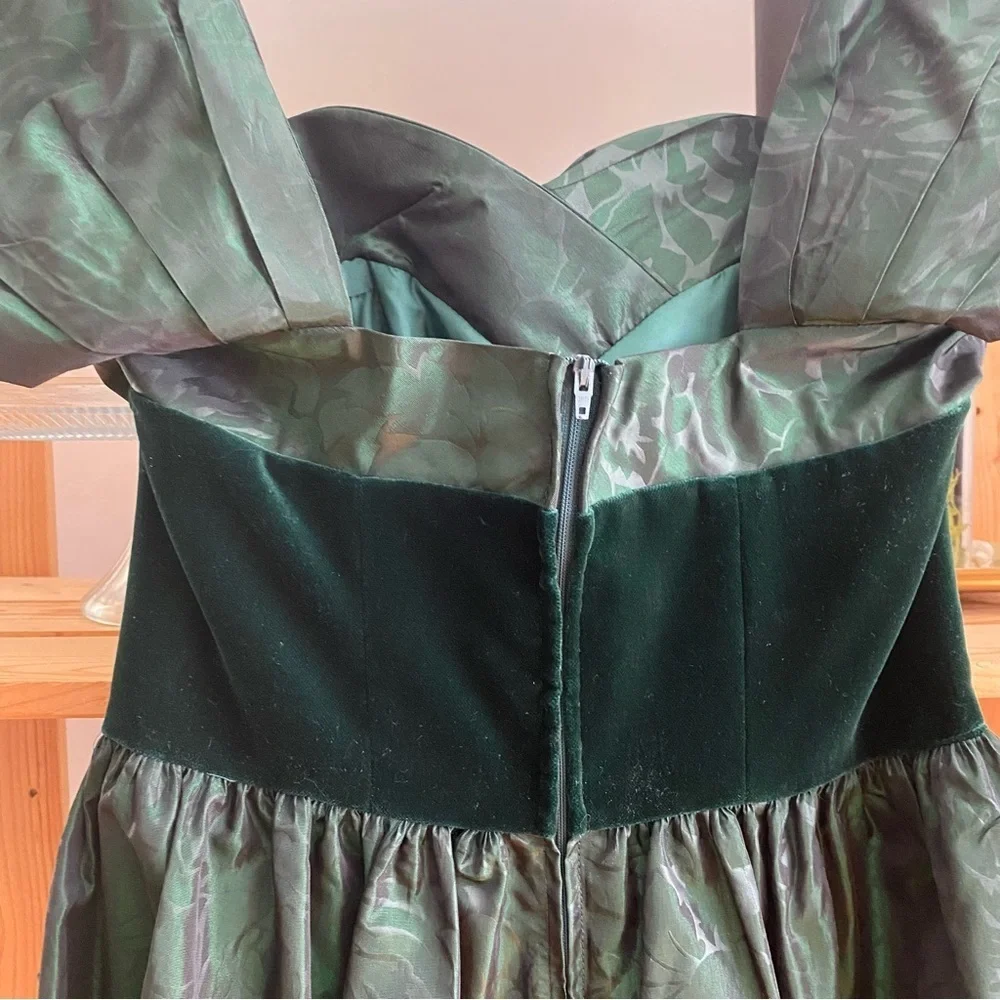 Vintage Laura Ashley Green Velvet Floral Taffeta Midi Dress Gown 8 - Picture 9 of 16